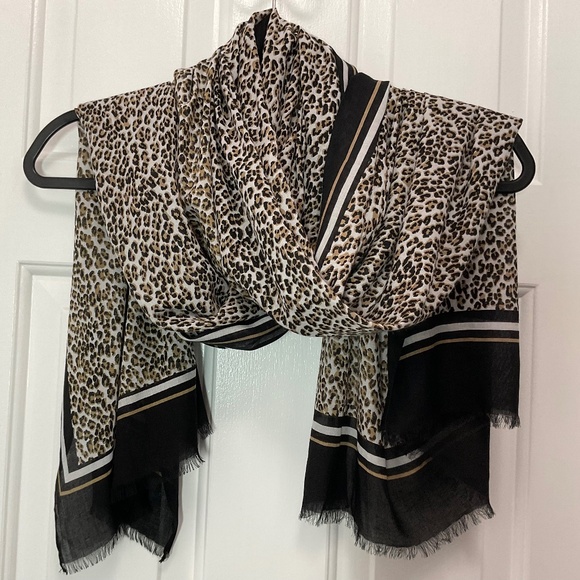 Animal Print Scarf - Picture 1 of 4